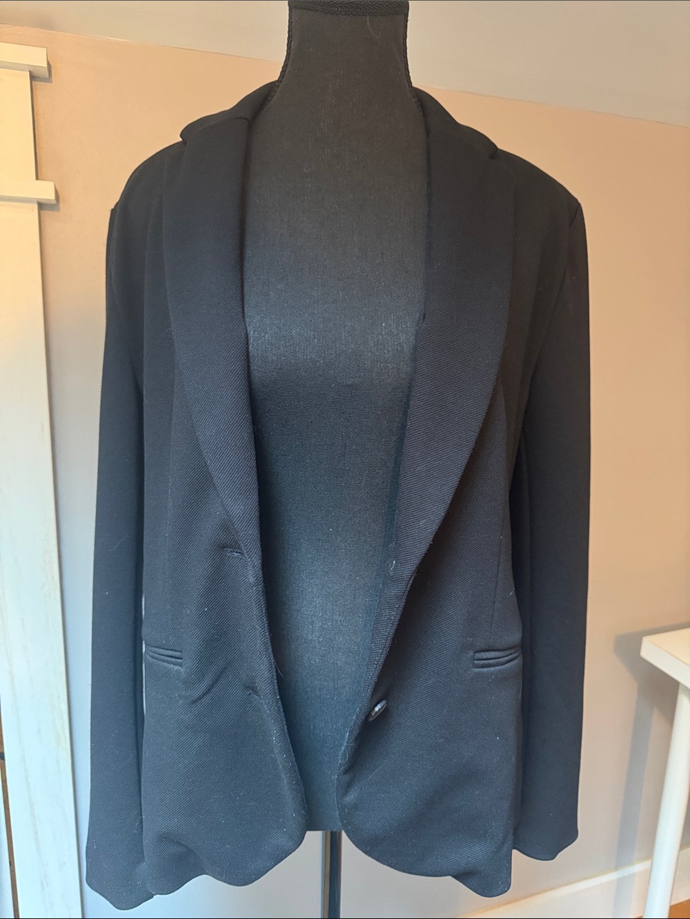 GAP Black Women's Single-Button Shawl Collar Blazer